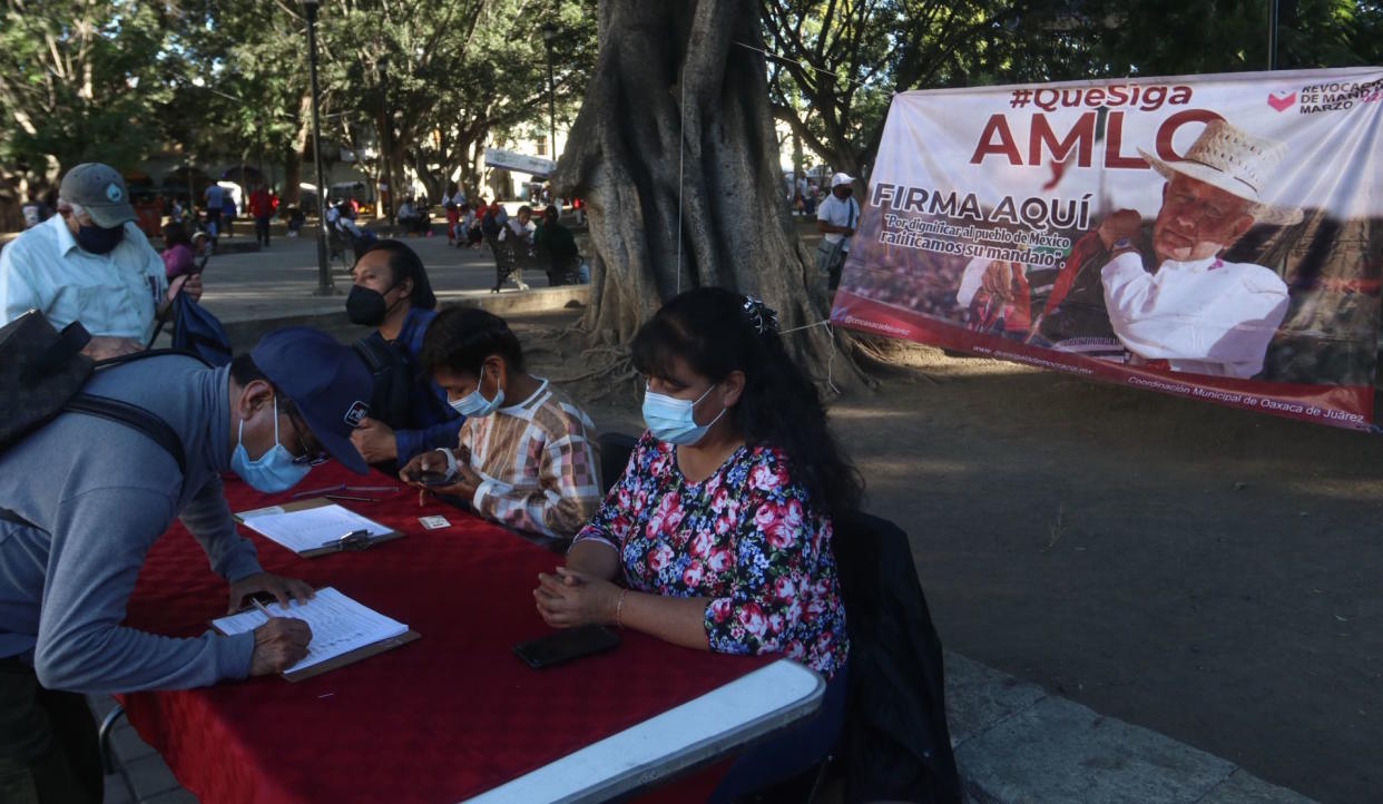 INE denunciará irregularidades en firmas de apoyo para revocación de mandato