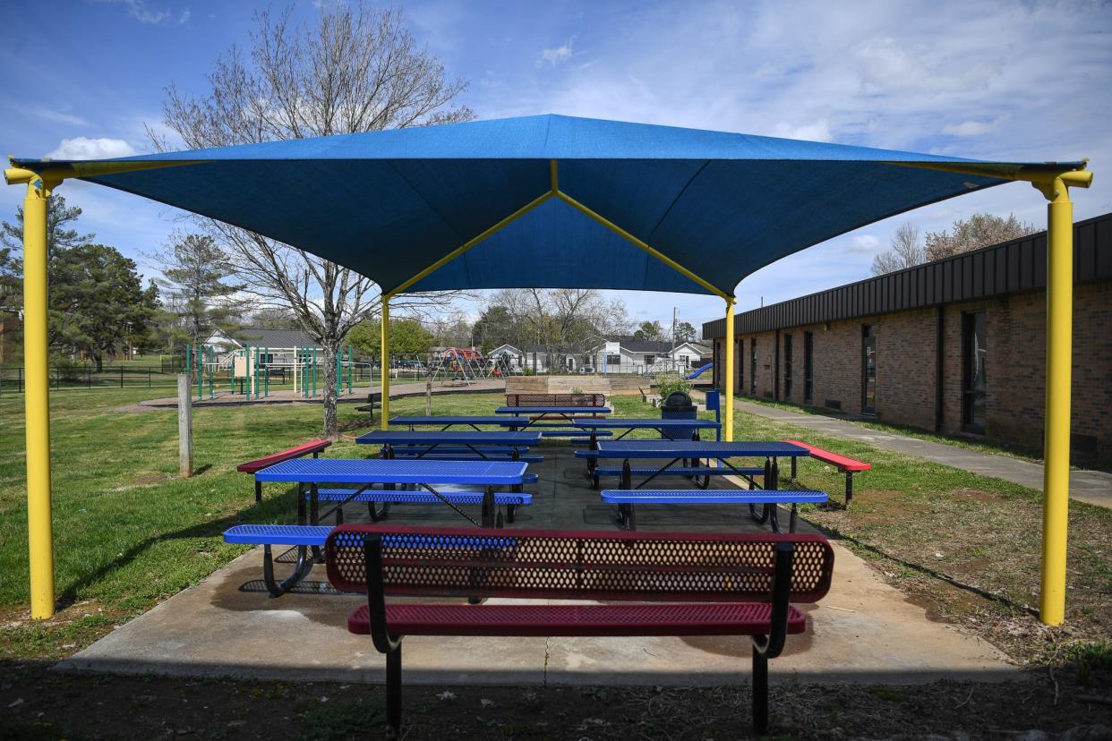 An outdoor classroom at West Hills Elementary School.