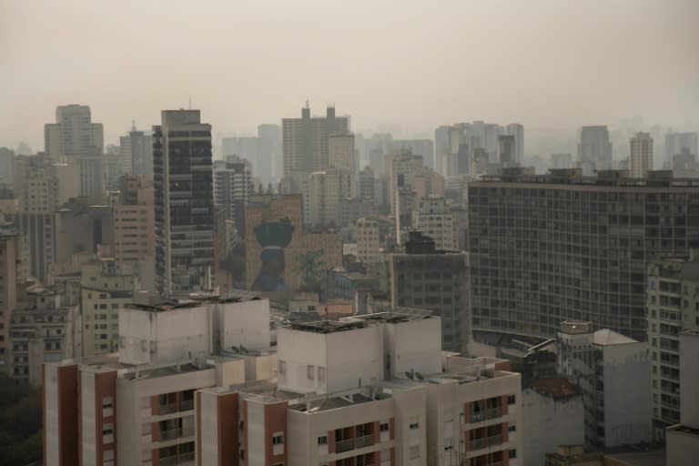 View of the city of Sao Paulo, shrouded in smoke from Amazon forest fires, in Brazil, taken on September 9, 2024 (Carlos FABAL)