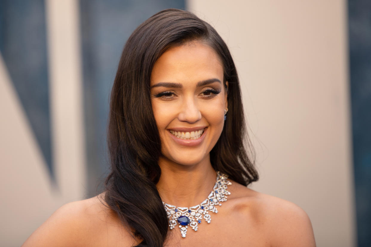 BEVERLY HILLS, CALIFORNIA - MARCH 12: Jessica Alba attends the 2023 Vanity Fair Oscar Party Dinner Arrivals at Wallis Annenberg Center for the Performing Arts on March 12, 2023 in Beverly Hills, California. (Photo by Robert Smith/Patrick McMullan via Getty Images)