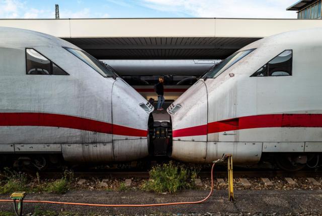 Veraltete Technik und runter gewirtschaftete Infrastruktur - Die Bahn steckt in einer tiefen Krise. - Copyright: Getty Images/John MacDougall