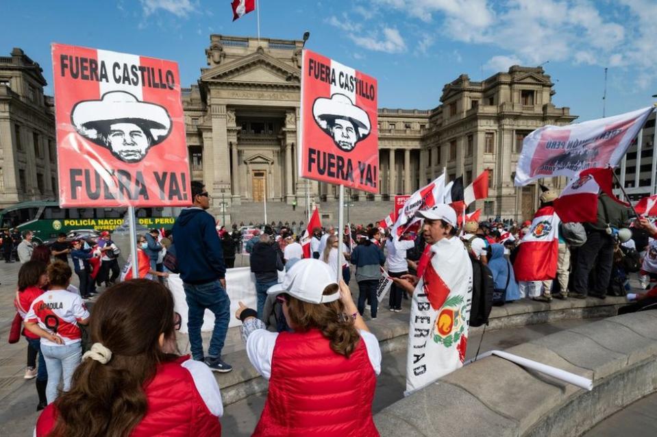 Una protesta contra Pedro Castillo en Lima.