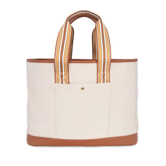 The Quiet Luxury Tote Bag We're Shopping From Oprah's Favorite Things List