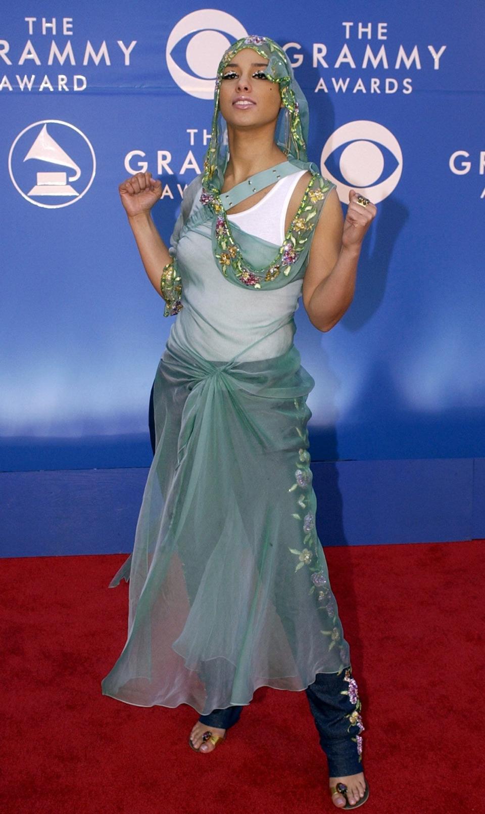 alicia keys grammys 2002