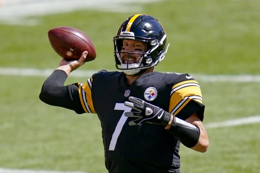Pittsburgh Steelers quarterback Ben Roethlisberger (7) plays against the Denver Broncos.