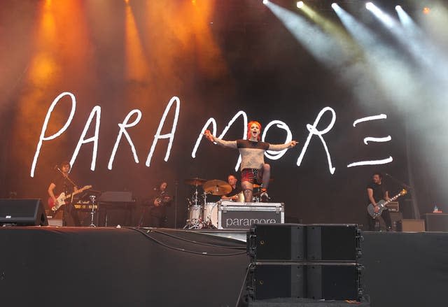 Paramore: “I hope no young female experiences the shit that I did”