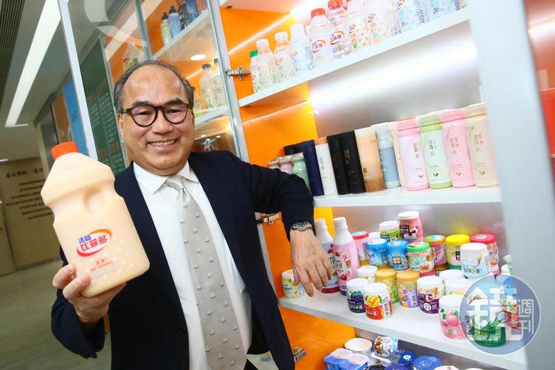 梁家銘24年前以150萬元創業，推出的比菲多稱霸台灣發酵乳市場，市占高達4成以上。