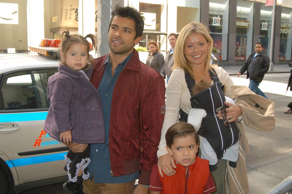 mark consuelos kelly ripa