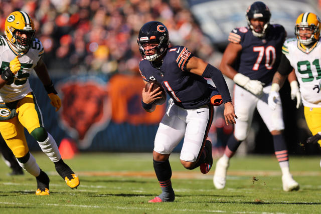 Bears QB Fields rushes for 178 yards in loss to Dolphins