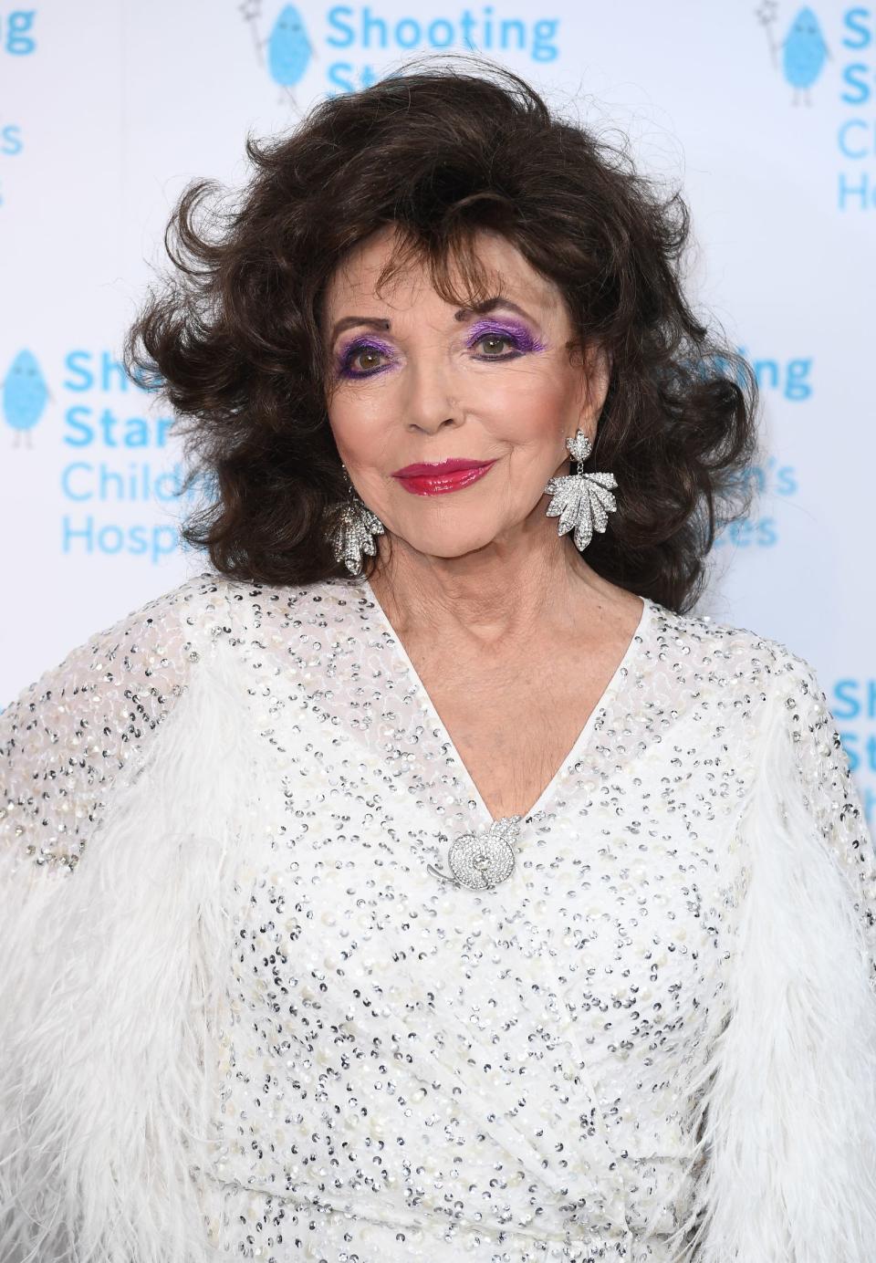 Joan Collins veröffentlicht in Kürze eine Biografie, in der sie auf ihr Leben zurückblickt. (Bild: 2021 Getty Images/Jeff Spicer)