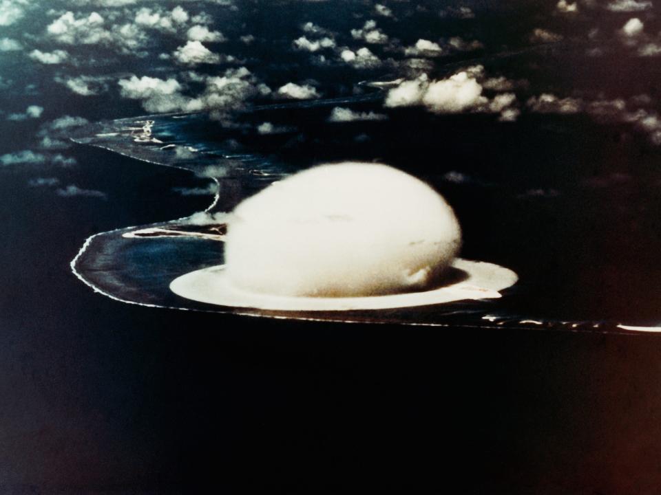 Explosion of Nuclear Device "Seminole" on Enewetak Atoll in the Pacific Ocean on June 6, 1956.