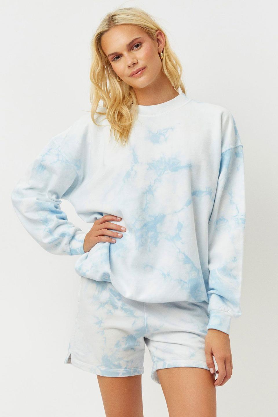 2) Bennie Crewneck - Baby Blue Tie Dye