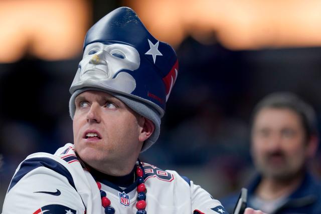 Patriots fans among most likely to cry about team, survey says. Least  likely? Colts fans.