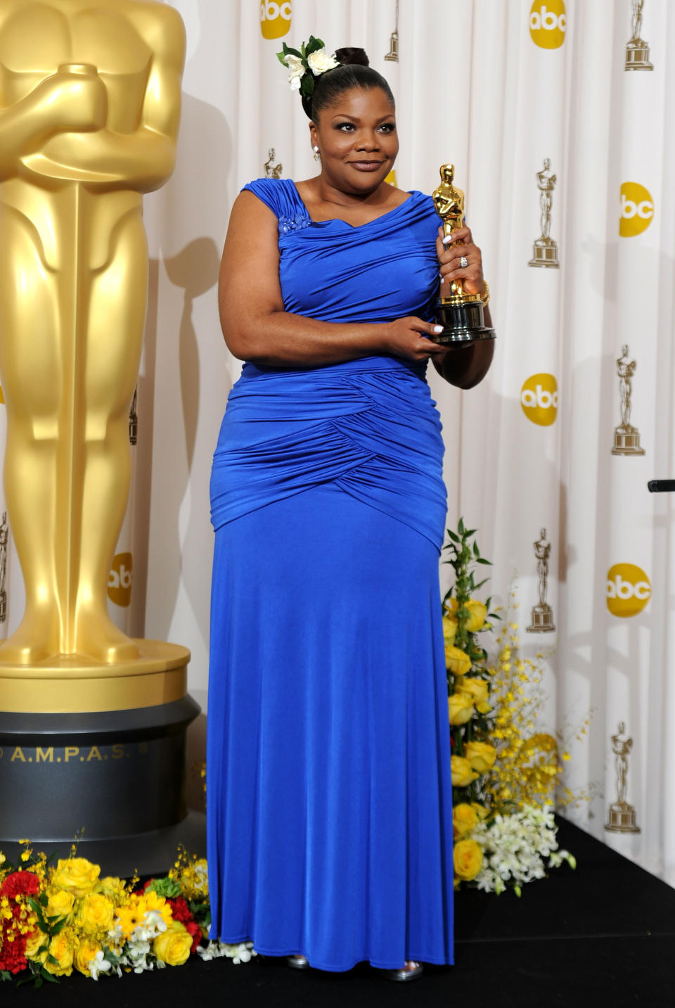 Actress Mo’Nique, winner of Best Supporting Actress award for “Precious: Based on the Novel ‘Push’ by Sapphire,” poses in the press room at the 82nd Annual Academy Awards held at Kodak Theatre on March 7, 2010 in Hollywood, California.