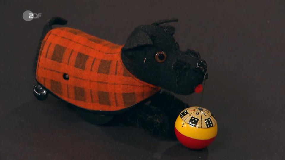 Der Spielzeughund "Tippy 990" von Schuco von Mitte der 1950er-Jahre wurde auf 180 bis 250 Euro geschätzt. (Bild: ZDF)