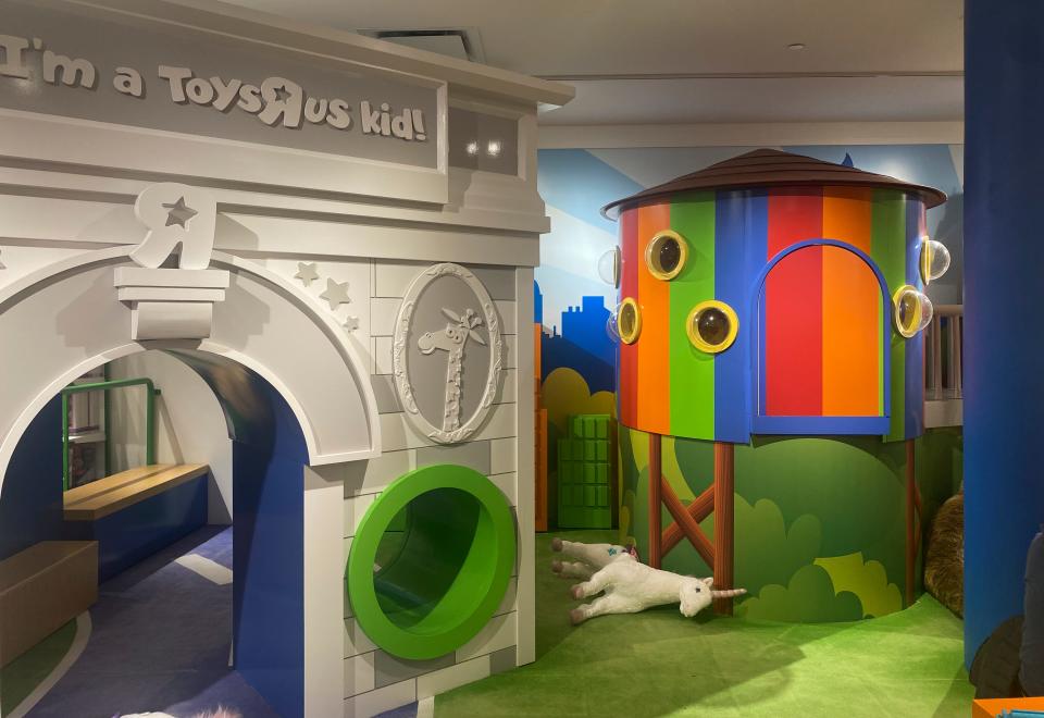 The Toy's 'R' Us play area.