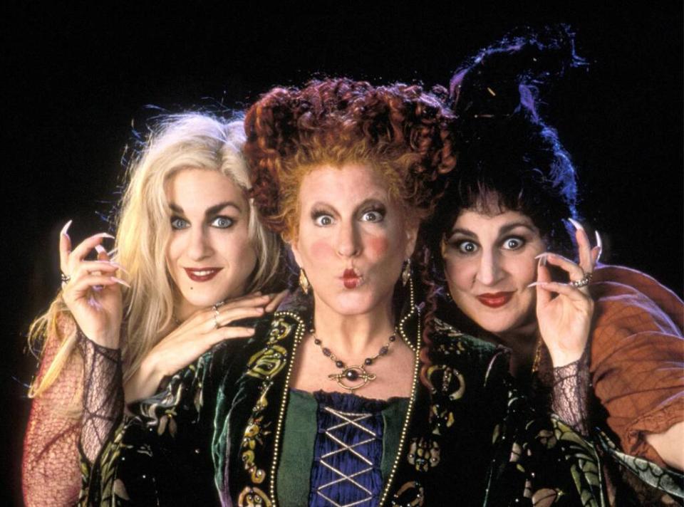 Hocus Pocus, Sarah Jessica Parker, Bette Midler, Kathy Najimy, Sanderson Sisters 