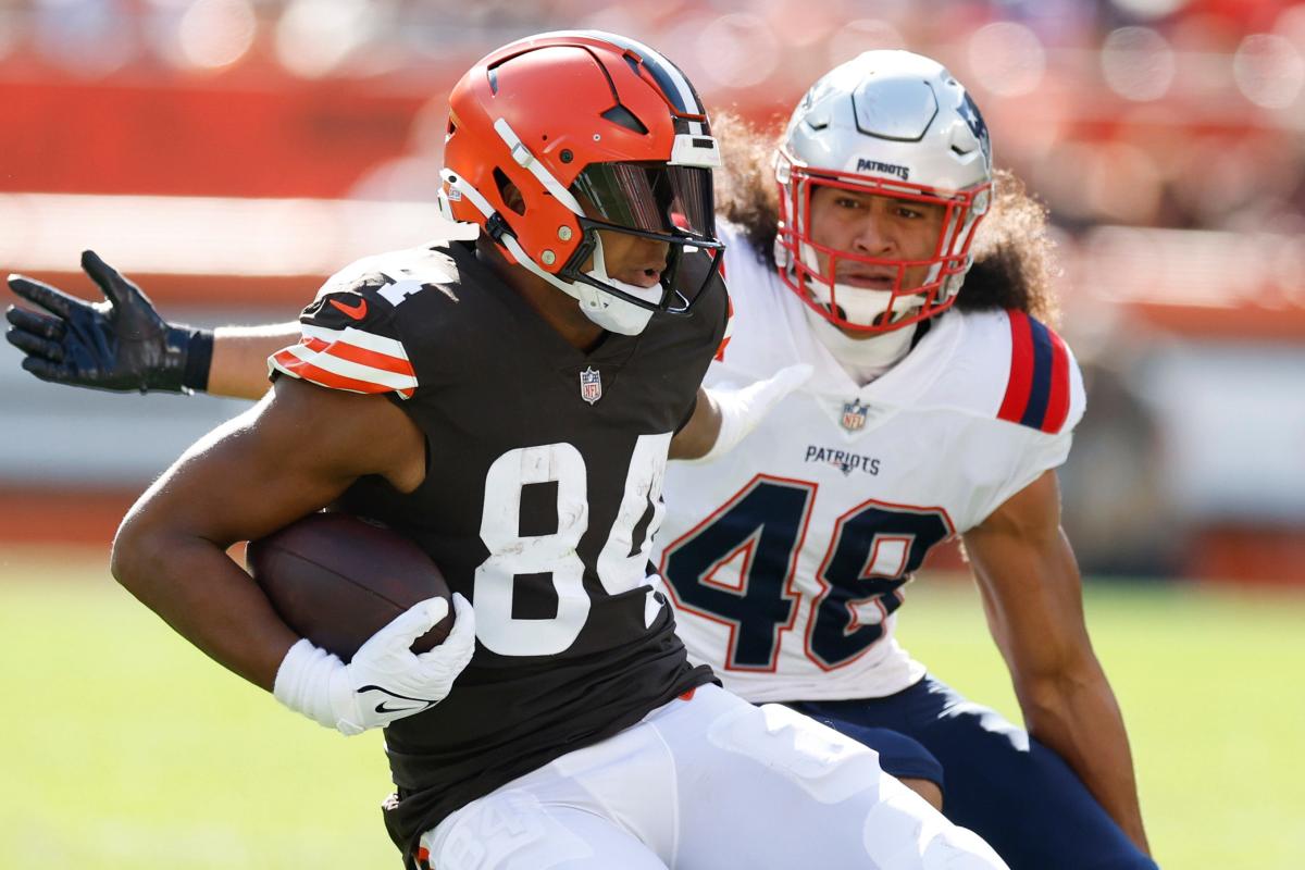 Patriots TE Pharaoh Brown becomes unlikely hero in 15-10 win over Jets –  Boston Herald