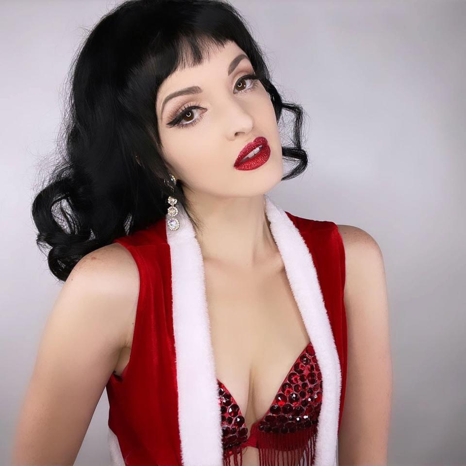 Singer and burlesque artist Velvetina Taylor will perform at the Eagle's Dare Dec. 23.