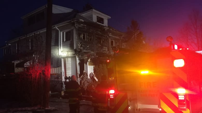 Damage estimated at $200K after fire at Windsor apartment building