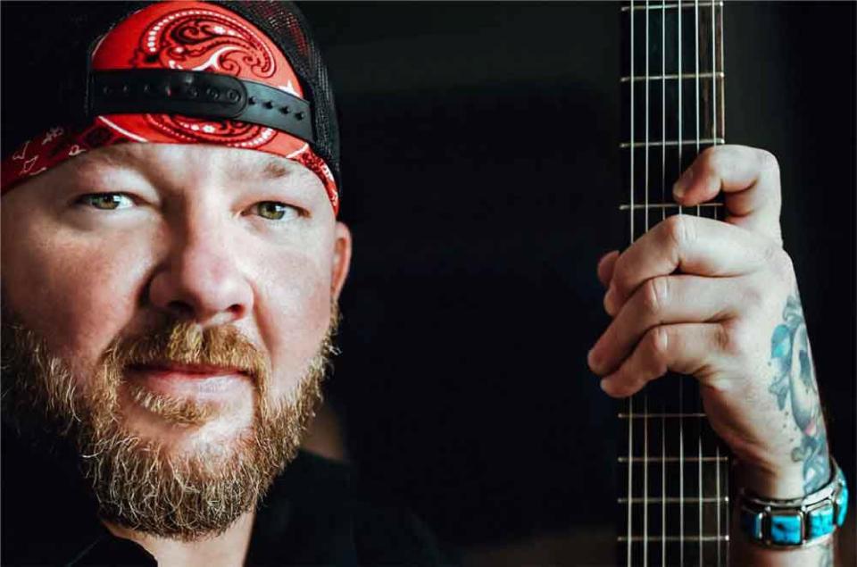 Stoney LaRue is coming to the Montgomery Performing Arts Centre.