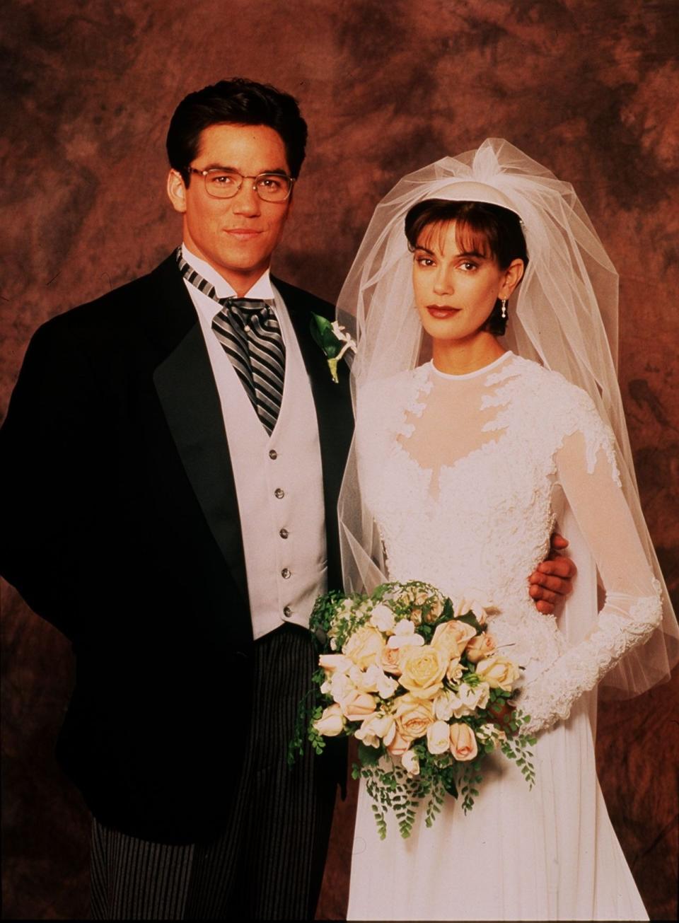 Dean Cain and Teri Hatcher in Lois and Clark (BBC)