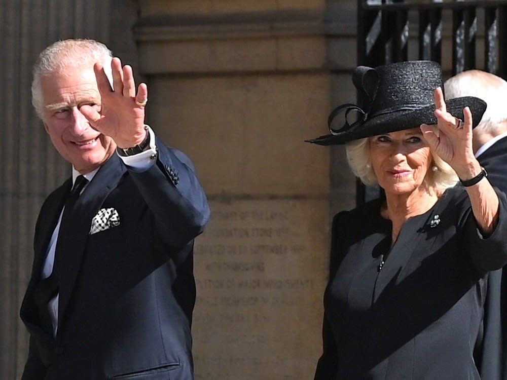 König Charles III. und Königsgemahlin Camilla in Belfast. (Bild: getty/[EXTRACTED]: Carrie Davenport/Getty Images)