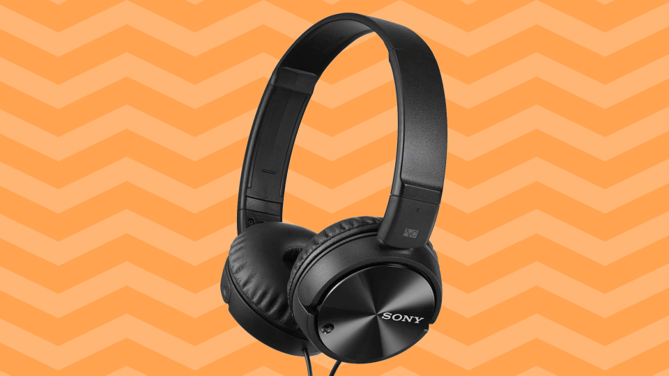 A pair of Sony headphones for just $10? Yup! (Photo: Amazon)