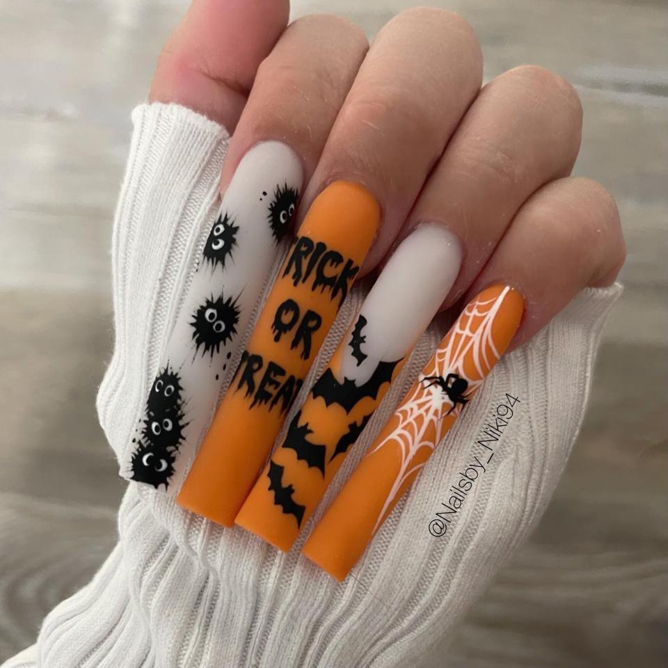 Halloween nails