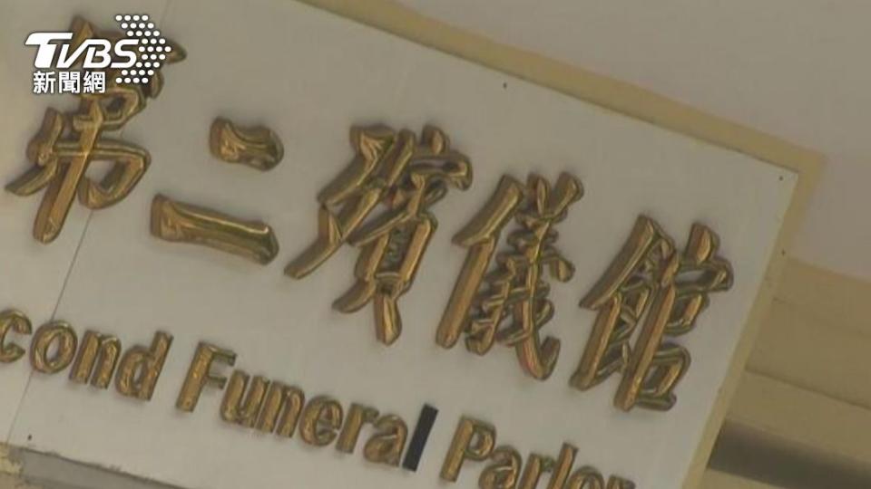 男性浮屍因身分難辨認，存放在殯儀館內2個月。（圖／TVBS）