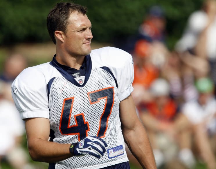 John Lynch, shown here in 2008 when he was playing for the Broncos, was hired as the 49ers’ new GM. (AP)