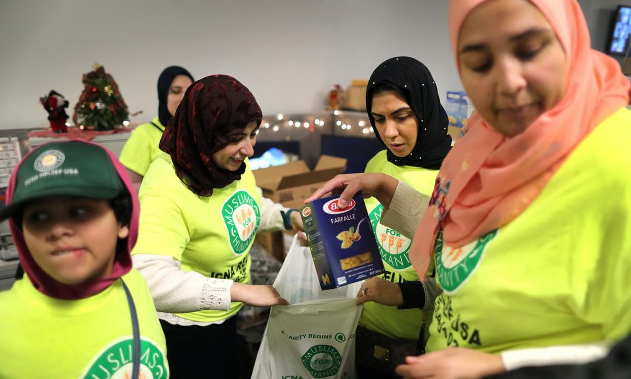 Muslims regard acts of charity as mandatory. <a href="https://www.gettyimages.com/detail/news-photo/volunteers-from-icna-relief-usa-a-national-muslim-charity-news-photo/1087967738" rel="nofollow noopener" target="_blank" data-ylk="slk:John Tlumacki/The Boston Globe via Getty Images;elm:context_link;itc:0;sec:content-canvas" class="link ">John Tlumacki/The Boston Globe via Getty Images</a>