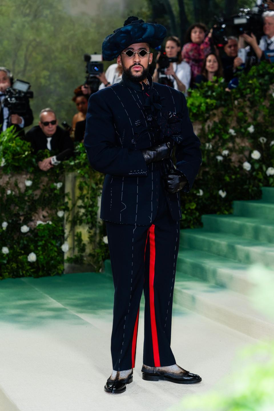Zendaya's fellow co-chair also wore Maison Margiela, nodding to Count Axel from the short story that inspired the dress code with his suit and hat. The sunglasses and oxford shoes were the perfect accessories.