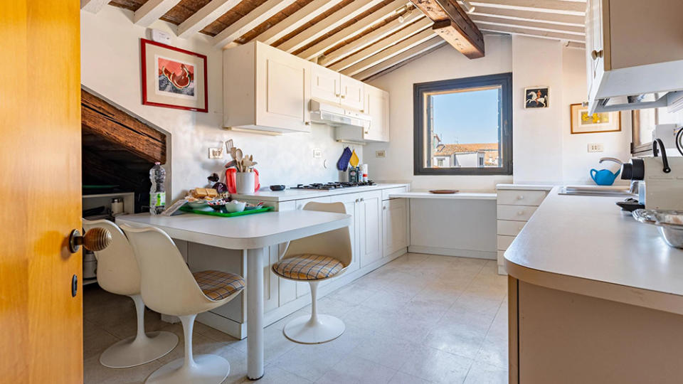 Venice Residence for $3.1 Million Kitchen