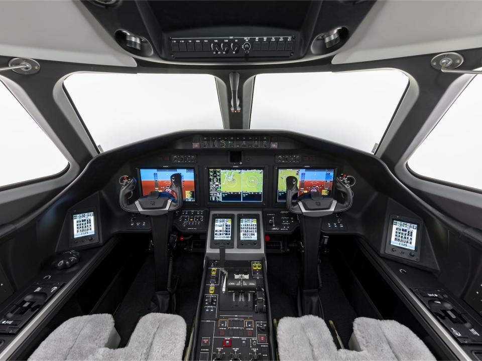cockpit of desantis jet