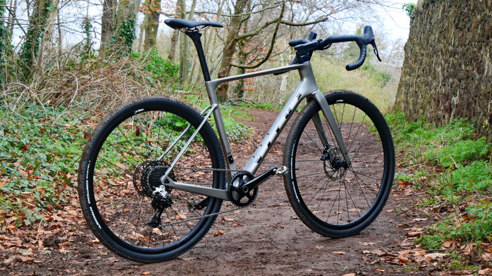 Vitus Venon EVO GR gravel bike on a gravel path