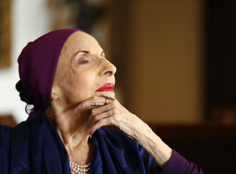 En la imagen, la legendaria bailarina y coreógrafa cubana Alicia Alonso. EFE/J.P. Gandul/Archivo