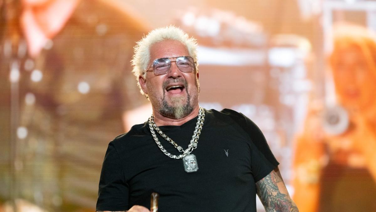 Guy Fieri Reveals That He Won T Be Passing His Fortune Down To Sons   9579553546a217d5c34c3238e8746b6a