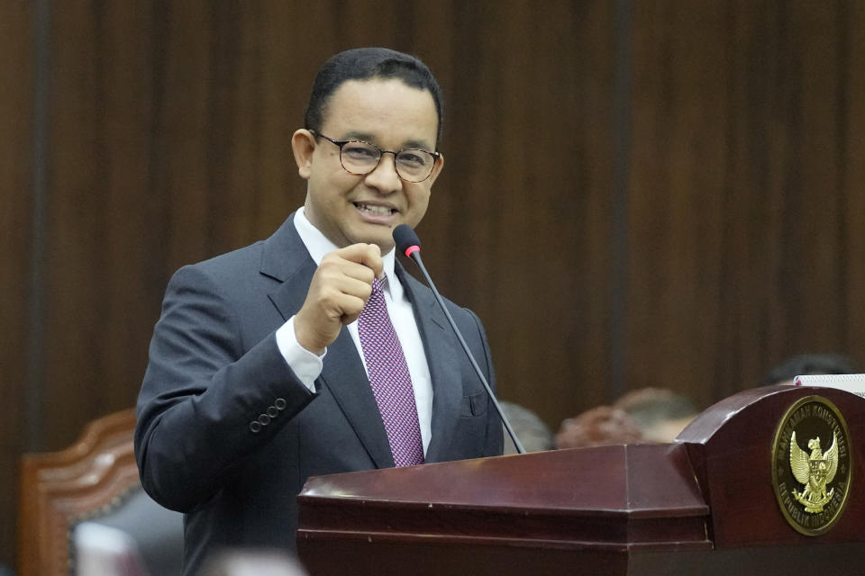 Losing presidential candidate Anies Baswedan speaks at the start of the first hearing of his legal challenge to the Feb. 14 presidential election alleging widespread fraud, at the Constitutional Court in Jakarta, Indonesia, Wednesday, March 27, 2024. Defense Minister Prabowo Subianto, who chose the son of the popular outgoing President Joko Widodo as his running mate, won the election by 58.6% of the votes, according to final results released by the Election Commission. (AP Photo/Dita Alangkara)