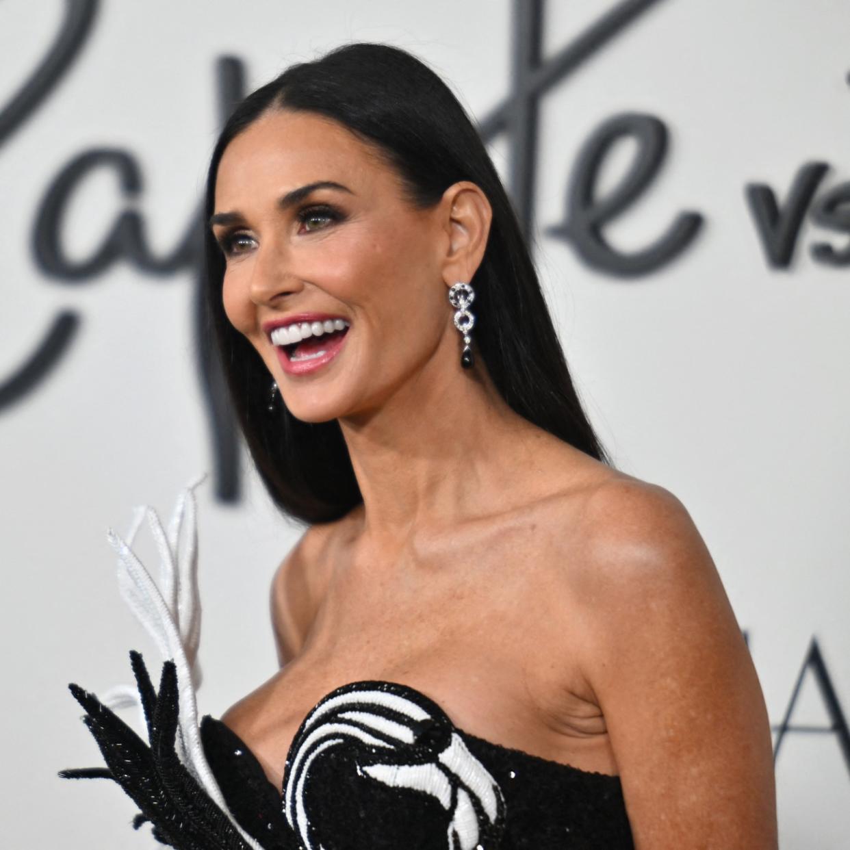  Demi Moore at the "Capote vs. The Swans" premiere. 