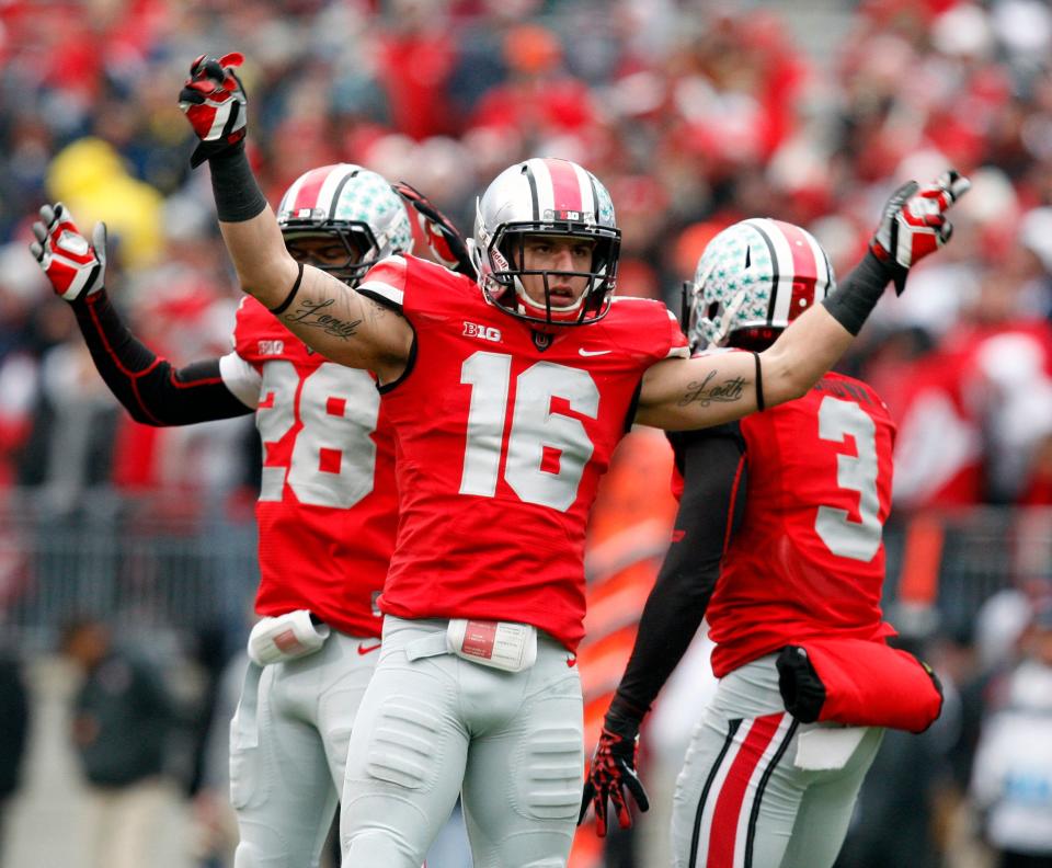 Ohio State Buckeyes defensive back Zach Domicone (16) against Michigan Wolverines at Ohio Stadium on November 24, 2012.  (Columbus Dispatch photo by Adam Cairns)