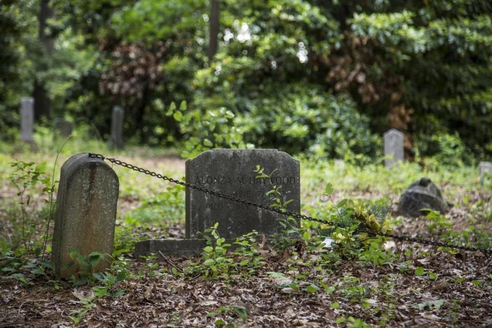 Some of the hundreds of grave stones photographed May 12, 2015 at the 3-acre Oberlin Cemetery near the Village District in Raleigh. The Historic Raleigh Trolley presents a special edition of its popular Black history tour highlighting Oberlin Village to learn about “the neighborhood’s history of community and freedom.” TRAVIS LONG/tlong@newsobserver.com