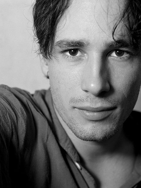 jeff buckley. i love him. he is special to me.