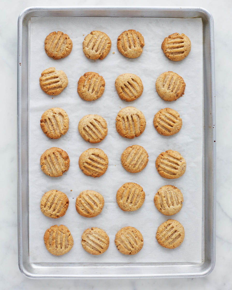 Our Shoppable Guide to Sheet Pans and Cookie Sheets