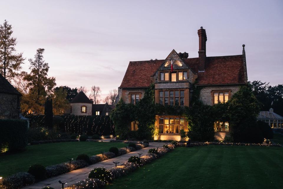 <p>tk</p><p><a class="link " href="https://www.booking.com/hotel/gb/belmond-le-manoir-aux-quat-39-saisons.en-gb.html?aid=2070929&label=christmas-hotels" rel="nofollow noopener" target="_blank" data-ylk="slk:CHECK AVAILABILITY;elm:context_link;itc:0;sec:content-canvas">CHECK AVAILABILITY</a></p>