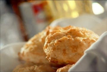 Red Lobster Cheddar Bay Biscuits