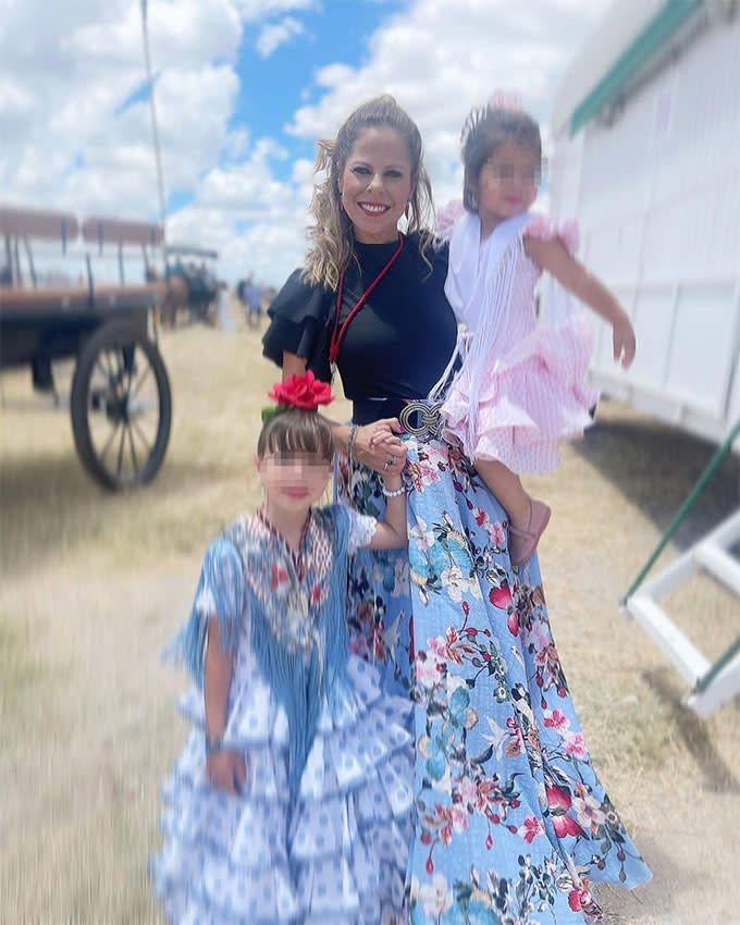 Pastora Soler con sus hijas Estrella y Vega