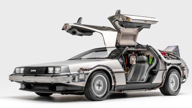 Auto Museum to Give Away Its DeLorean Time Machine if Chicago Cubs Win  World Series