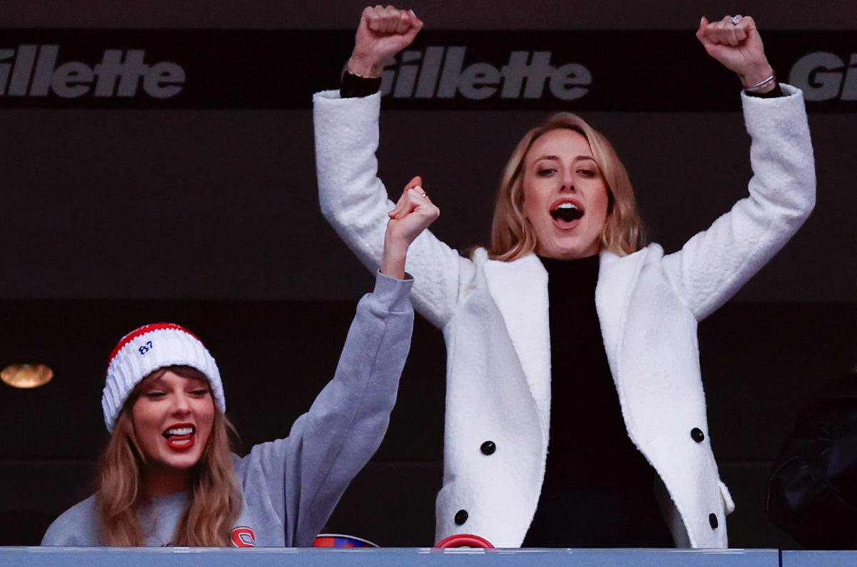 Taylor Swift Gives Stadium Worker HUGE Tip Following Chiefs Game