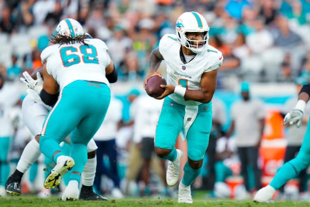 NFL Sunday: Here's How to Watch the Dolphins vs. the Chargers